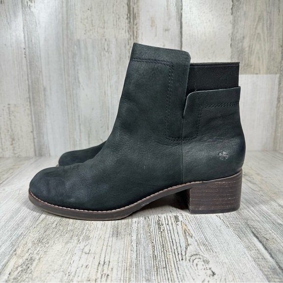 Lucky Brand Hirsi Black Leather Block Heel Ankle Bootie #1223 - Picture 1 of 13